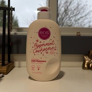 NWT eos Peppermint Cashmere Body Lotion